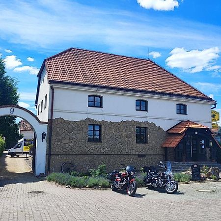Penzion Horse Farm Lechovice Екстер'єр фото