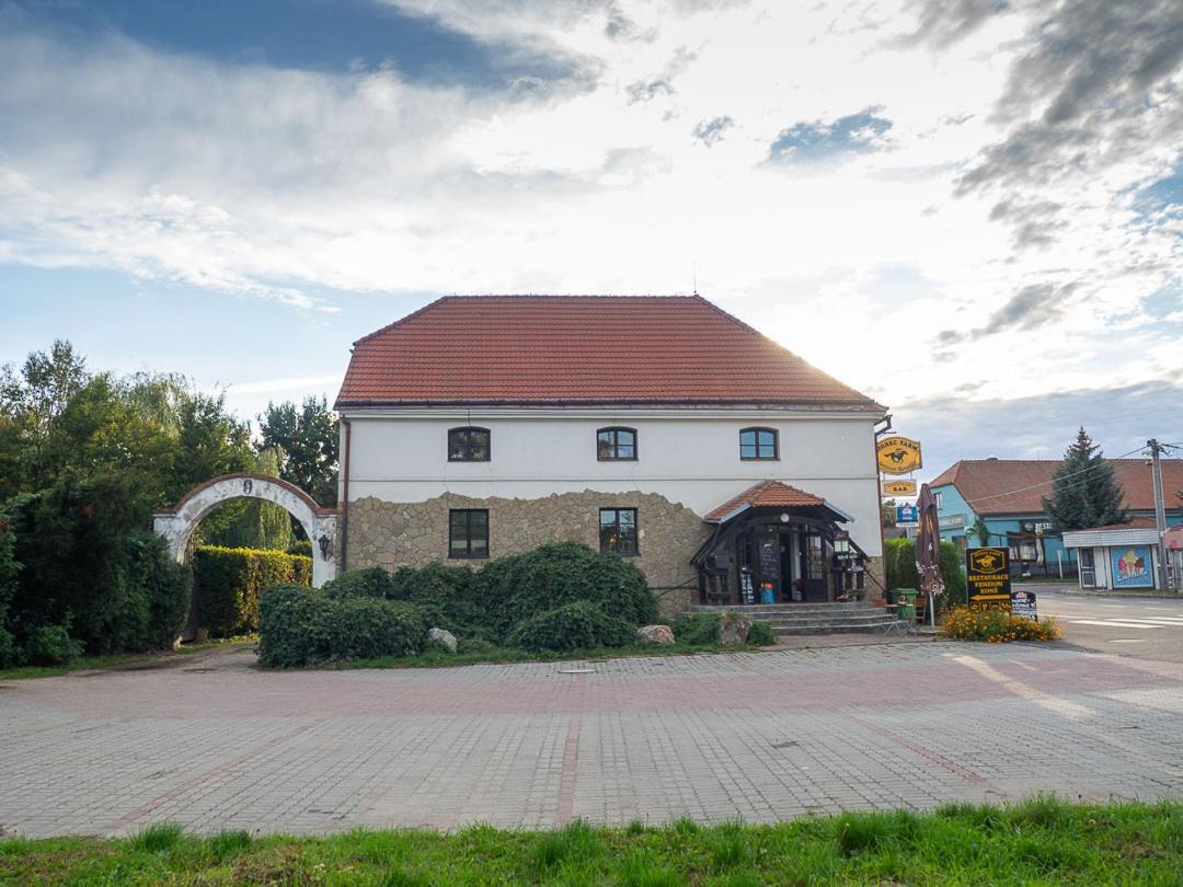 Penzion Horse Farm Lechovice Екстер'єр фото